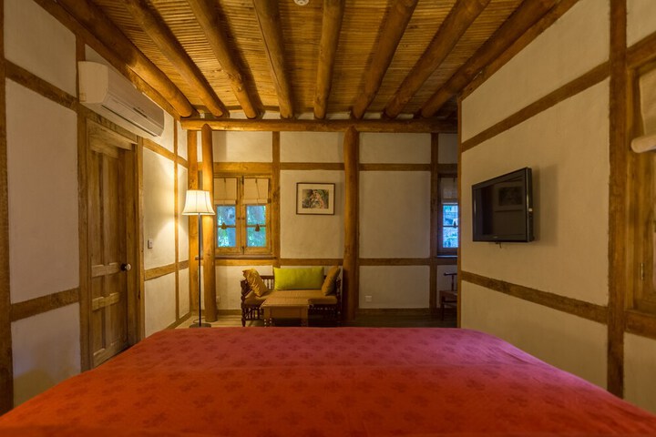 Room 6 of 40