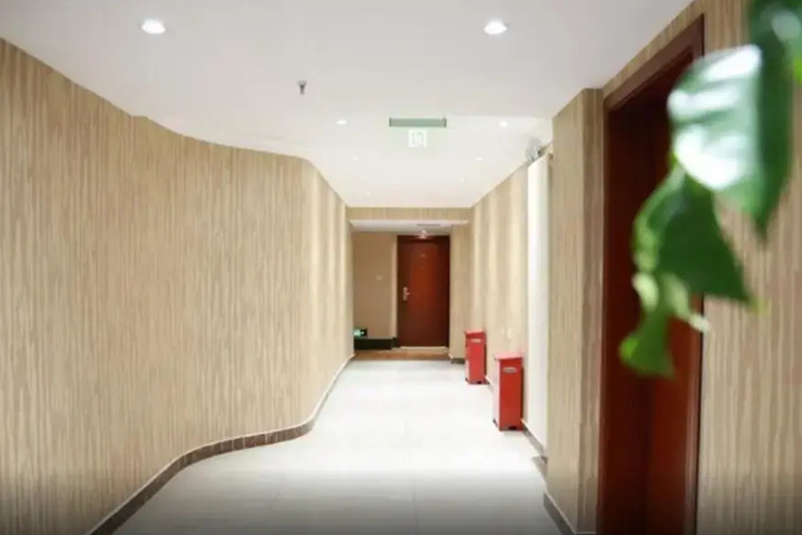 Room 3 of 4