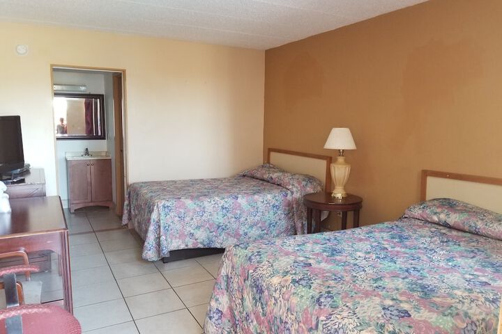 Room 6 of 35