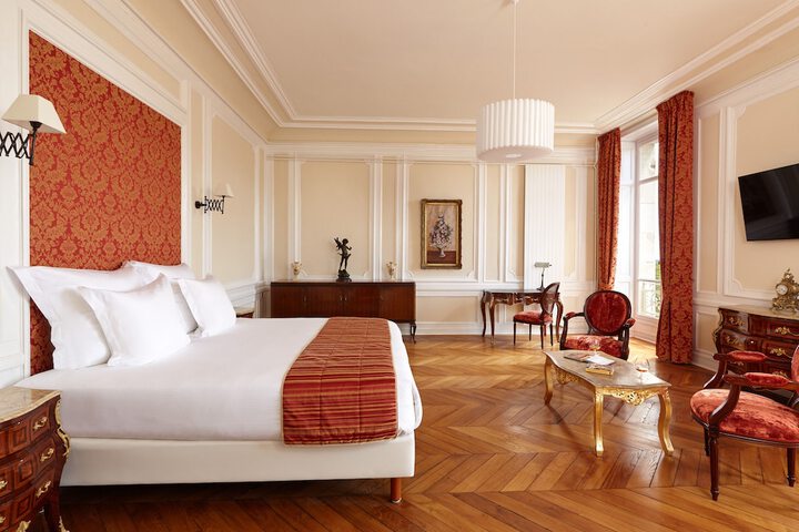 Room 12 of 62
