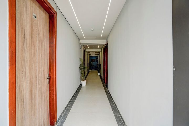 Hotel Interior 8 of 47