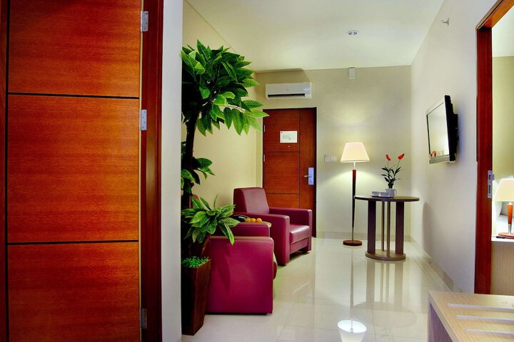 Room 19 of 93