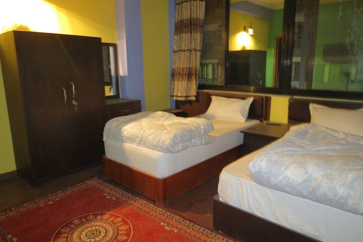 Room 10 of 24