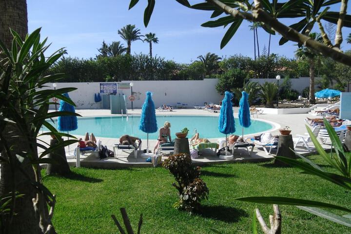 Hotel with Pool
