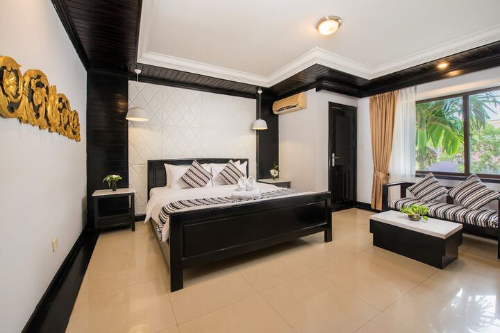 Room 9 of 72