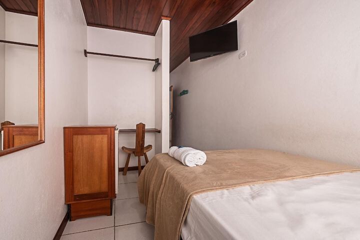Room 44 of 82