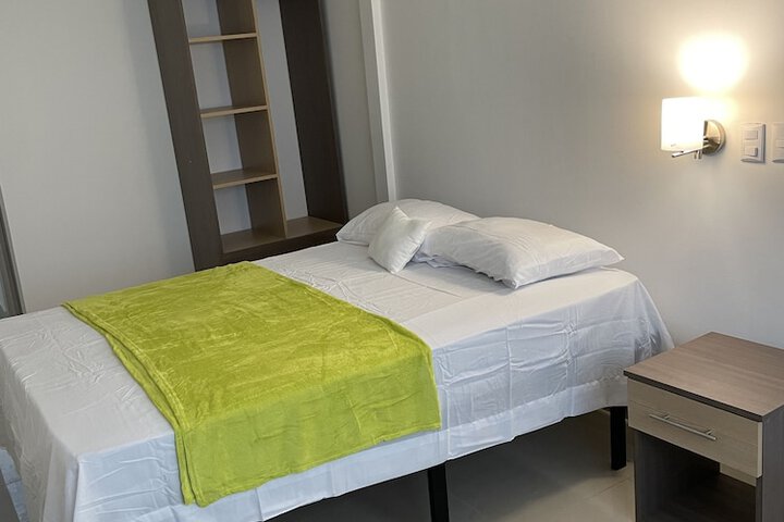 Room 5 of 17