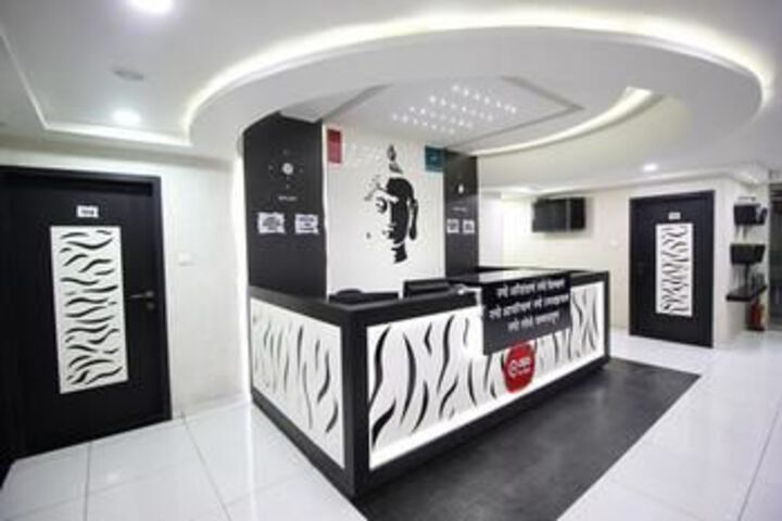OYO 1319 Hotel Paramount Inn