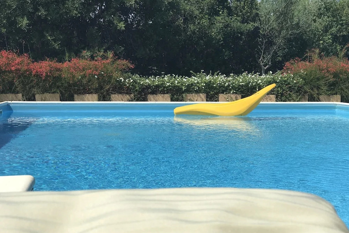 Pool 12 of 22