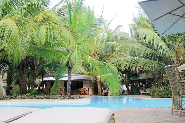 Pool 15 of 20