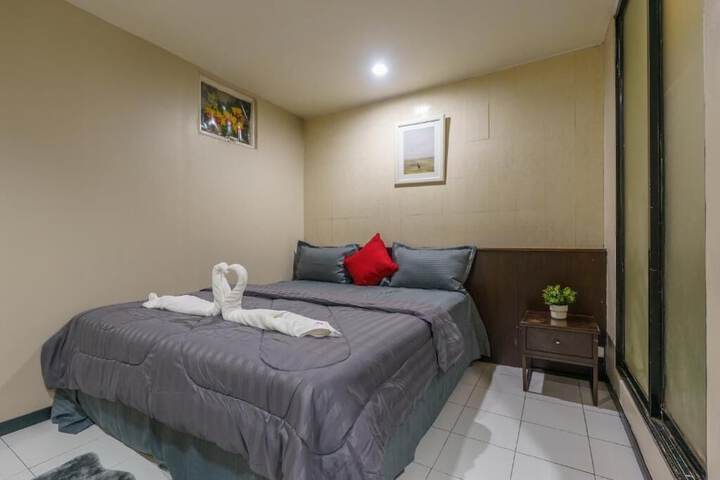 Room 17 of 30