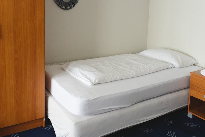 Room 11 of 126