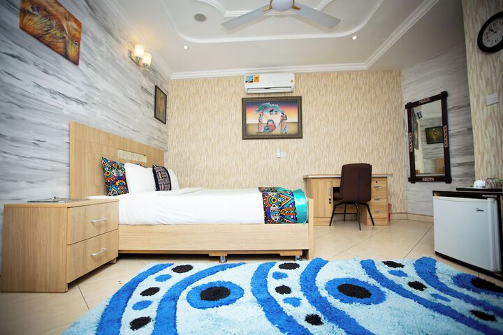 Room 44 of 130