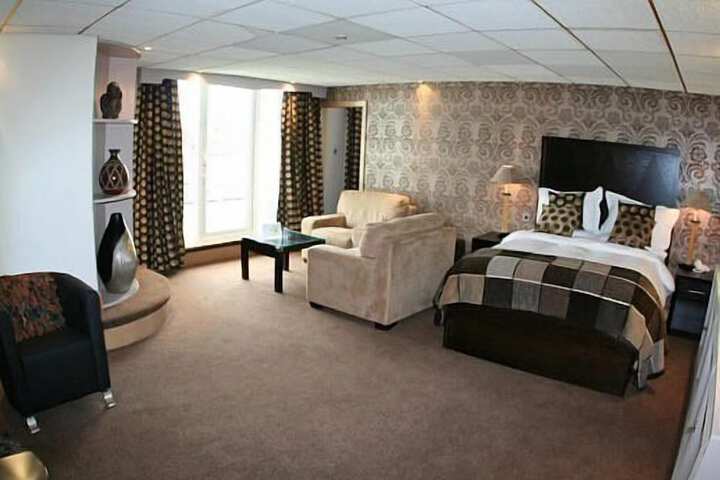 Room 8 of 59