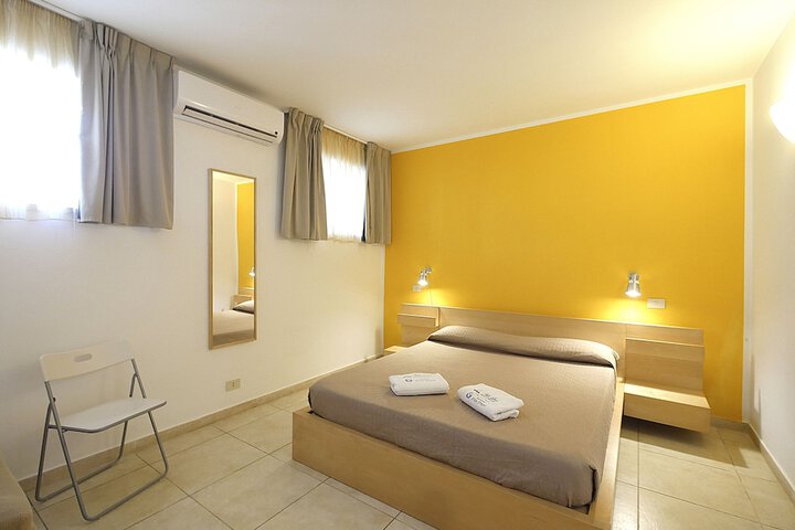 Room 3 of 45