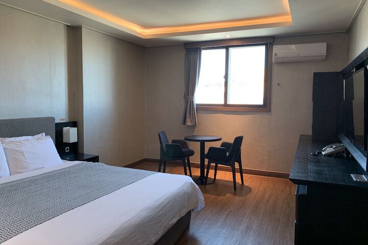 Room 61 of 119