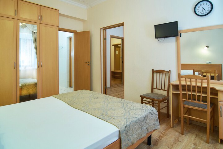 Room 35 of 115