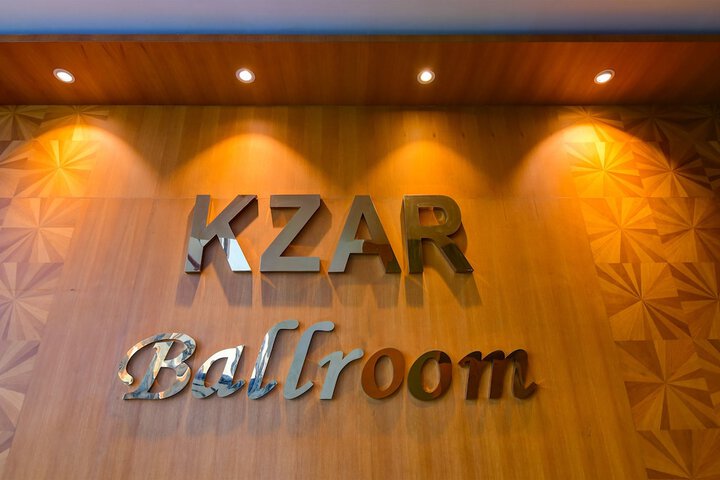 Ballroom/Hall 91 of 117