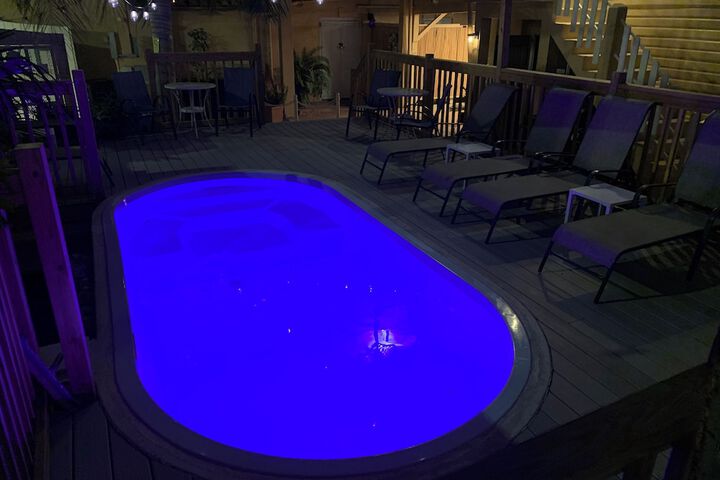 Pool 124 of 171