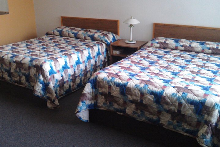 Room 6 of 32