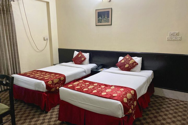 Room 9 of 23