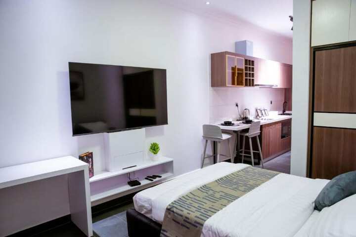 Room 5 of 37
