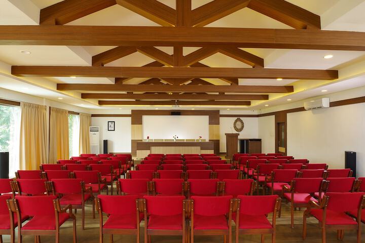 Ballroom/Hall 17 of 26