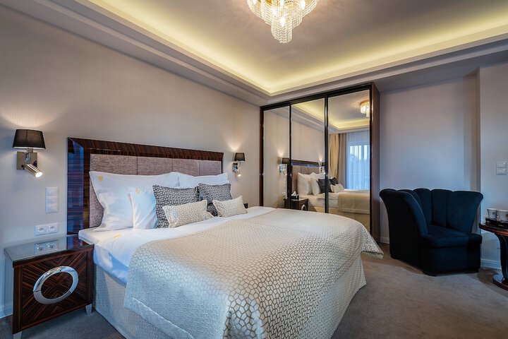 Room 7 of 41