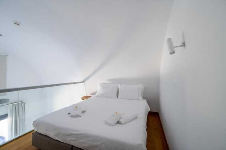 Room 16 of 88
