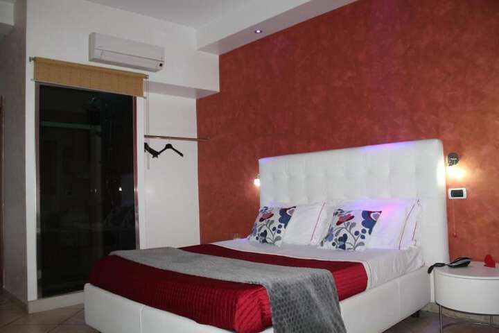 Room 6 of 41