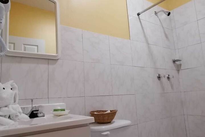 Room 17 of 31