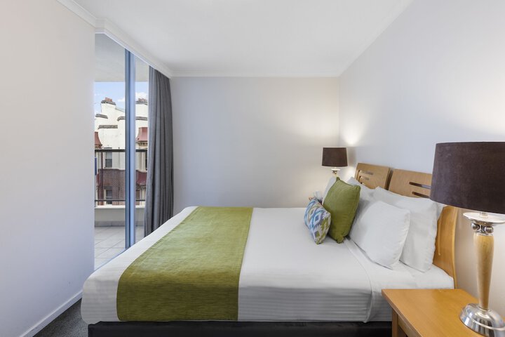 Room 4 of 22