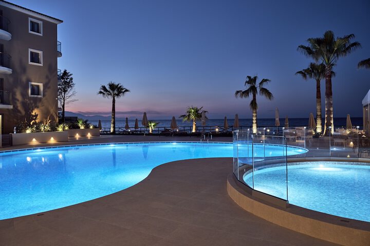 Pool 33 of 63