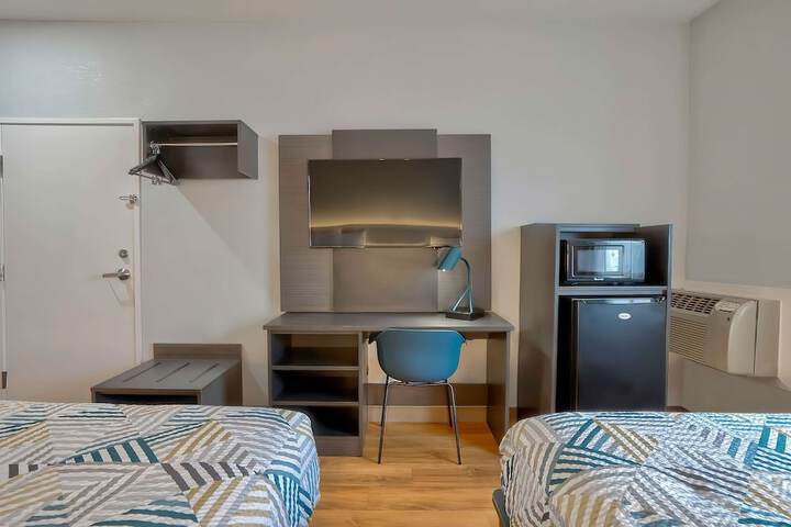 2 Double Beds (7 of 11)