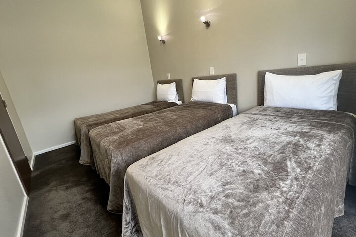 Room 5 of 26