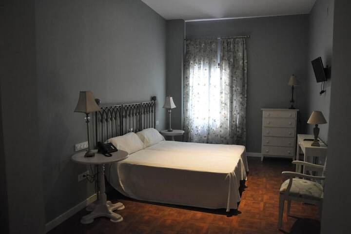 Room 14 of 36
