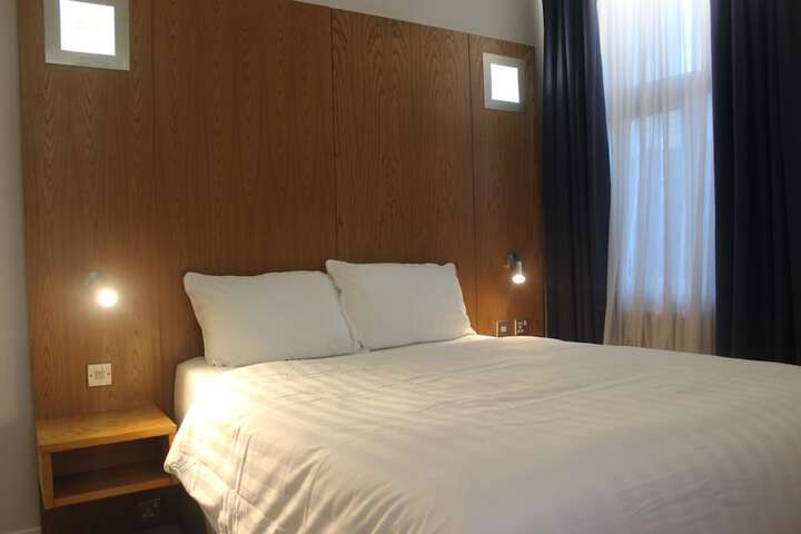 Room 19 of 30