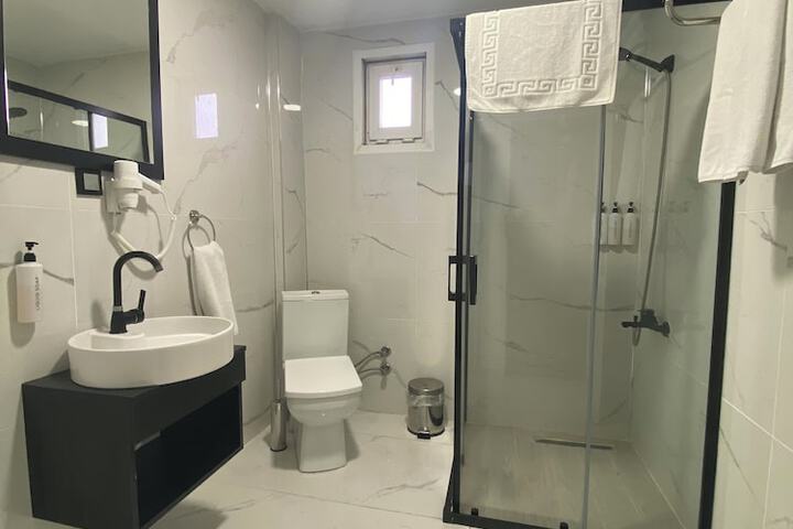 Room 44 of 59