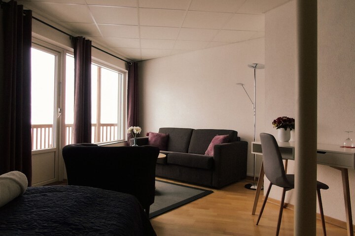 Room 5 of 50