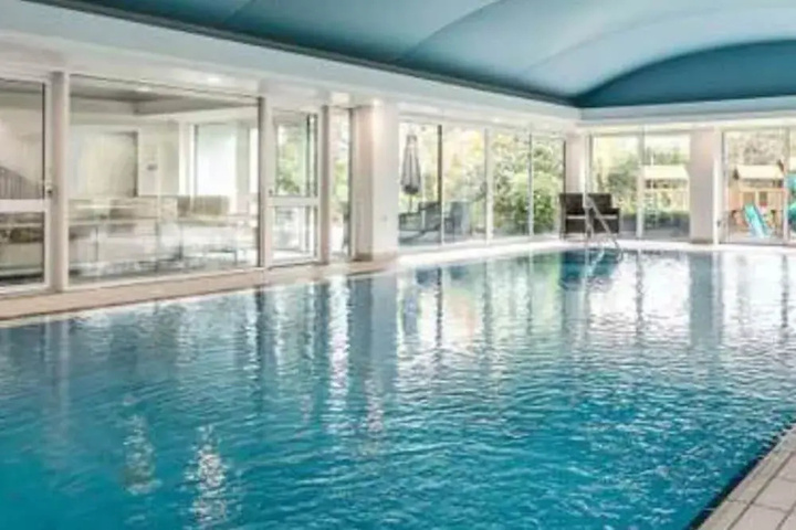 Pool 16 of 40