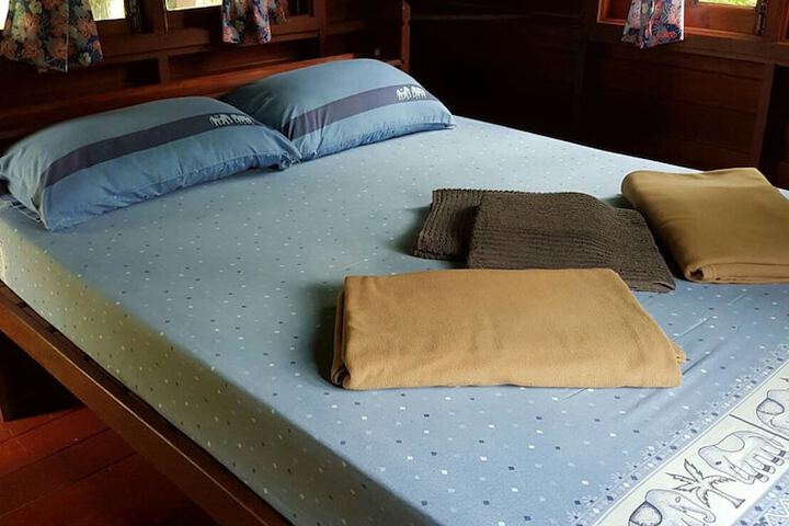 Room 4 of 34