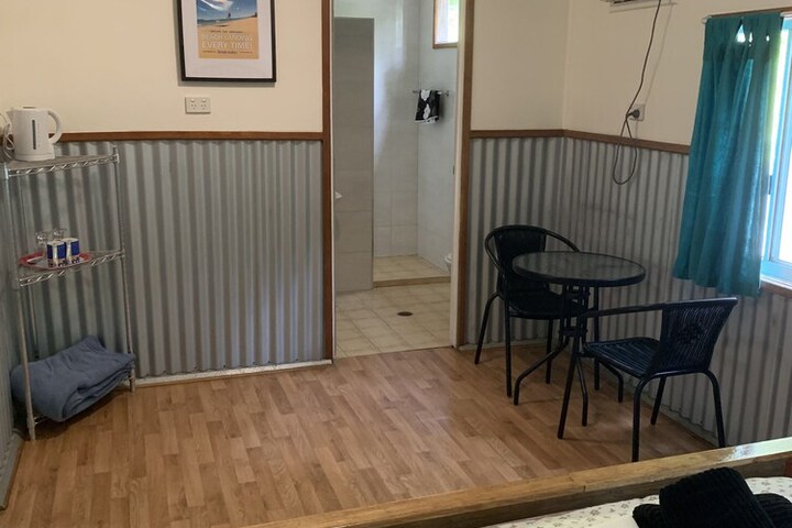 Room 16 of 39