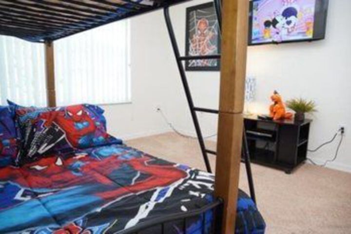 Room 7 of 26