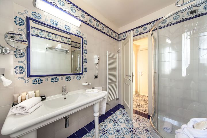 Bathroom Interior Photo