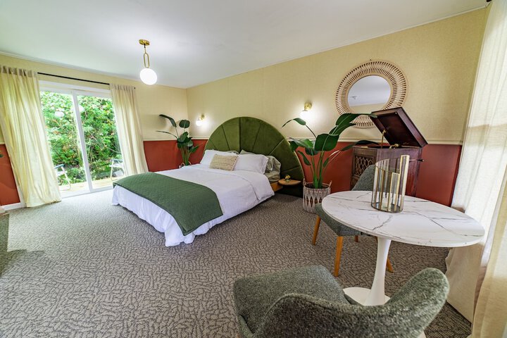 Room 4 of 53