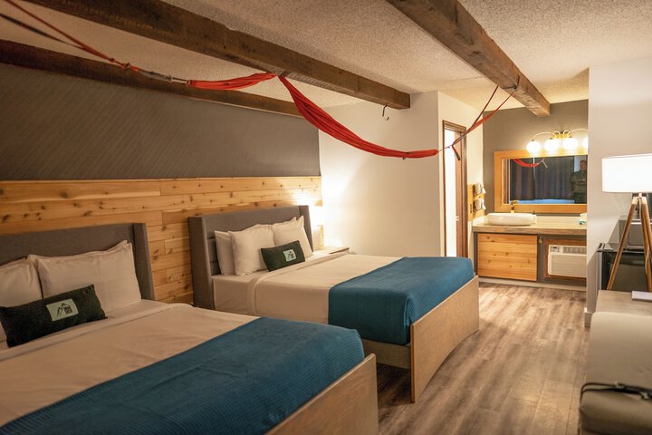 Room 2 of 6