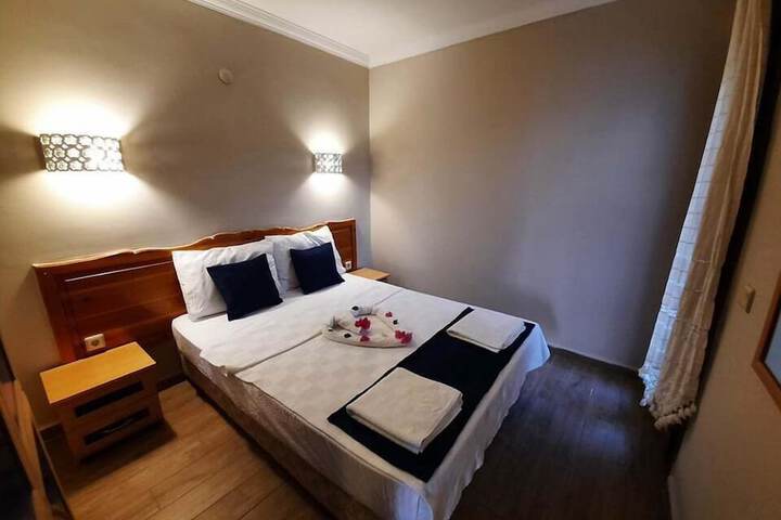 Room 7 of 48