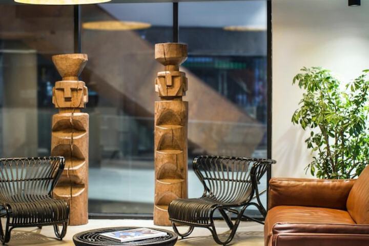 Lobby Photo