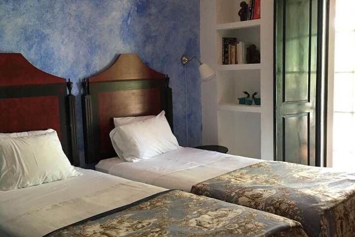 Room 16 of 63