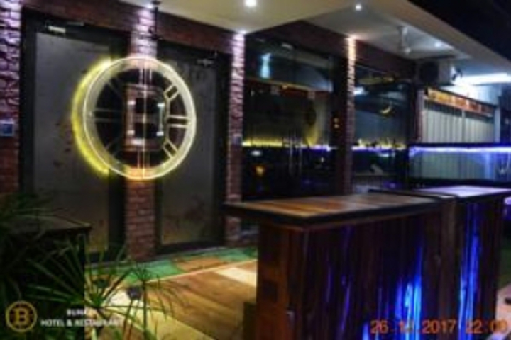 BUNKER HOTEL & RESTAURANT